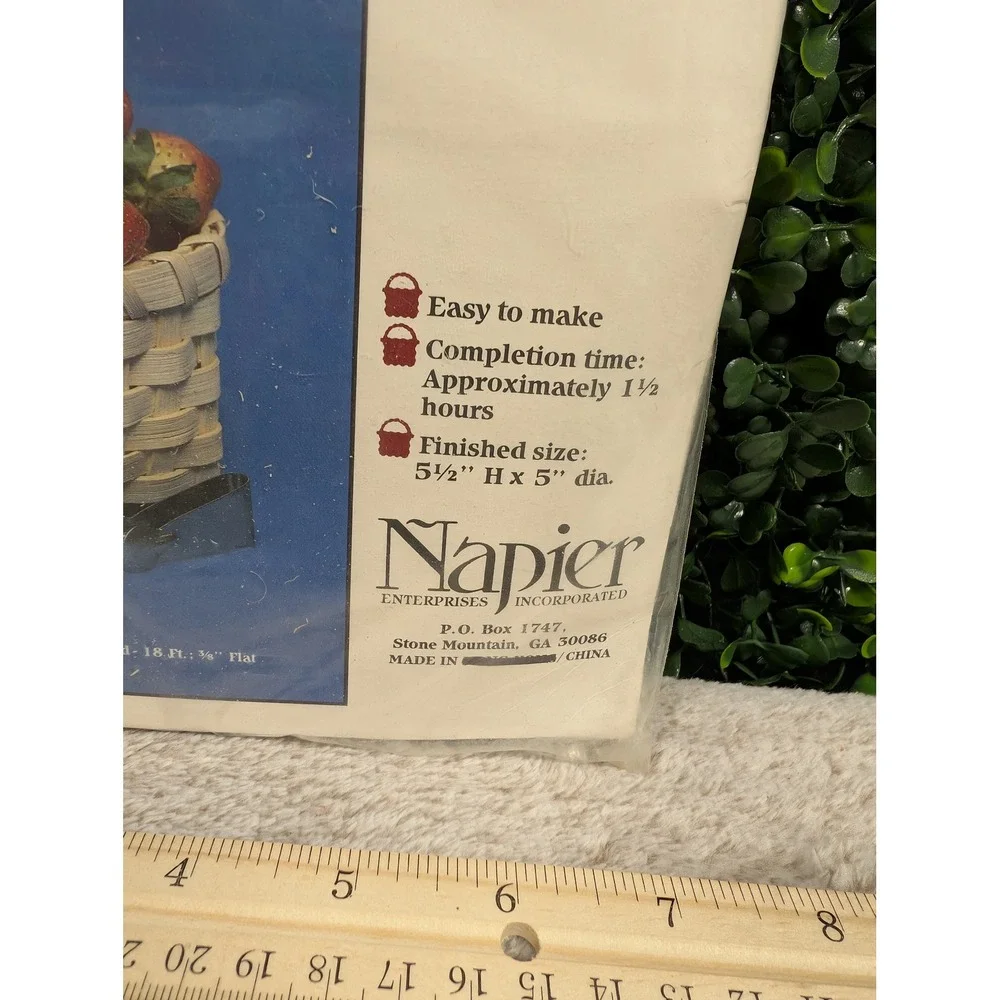Napier Little Market Basket Kit 73091 Vintage Mini DIY Weaving New Old Stock